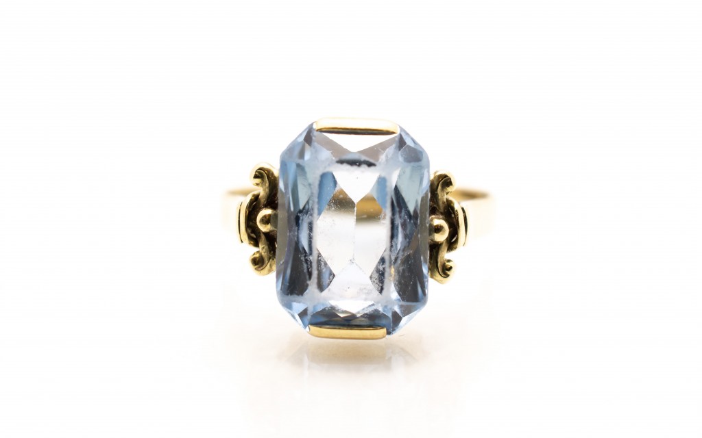 Starožitný zlatý prsten s modrým kamenem – topaz, vel. 57