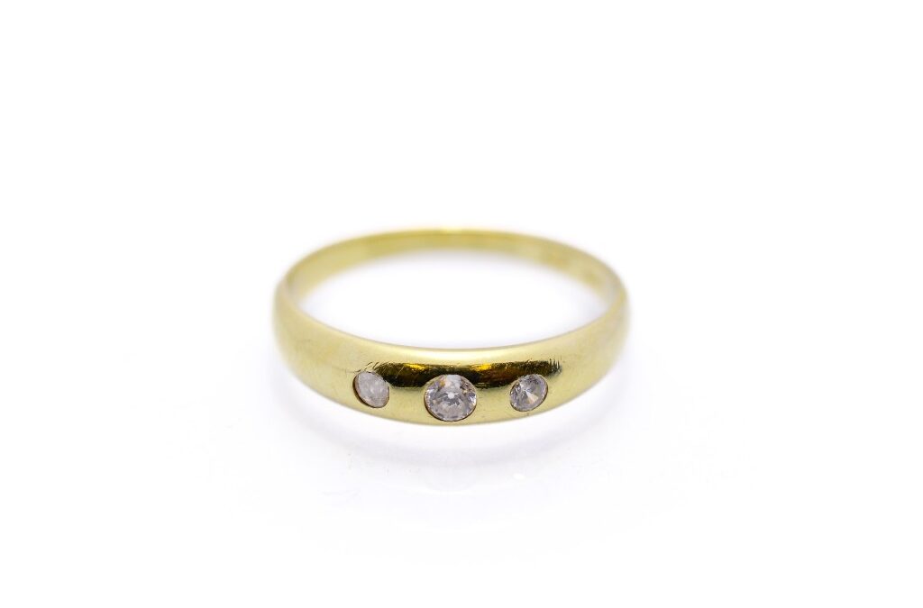 Zlatý prsten se zirkony, vel. 51