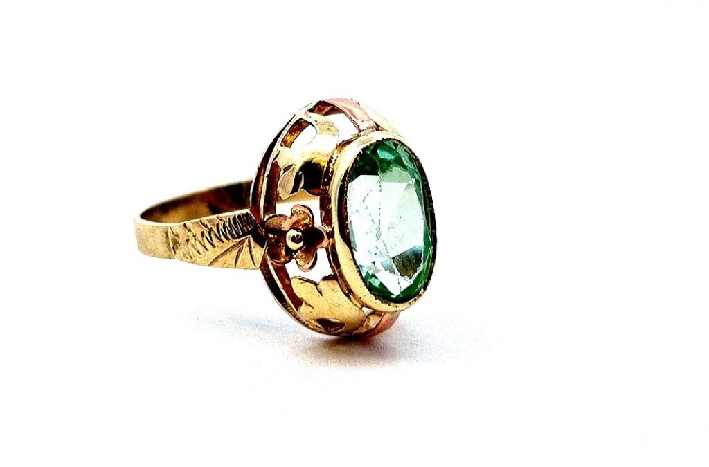 Zlatý prsten s tyrkysovým kamenem, vel. 58