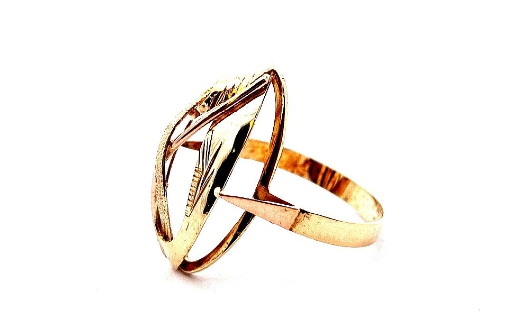 Zlatý prsten, vel. 58