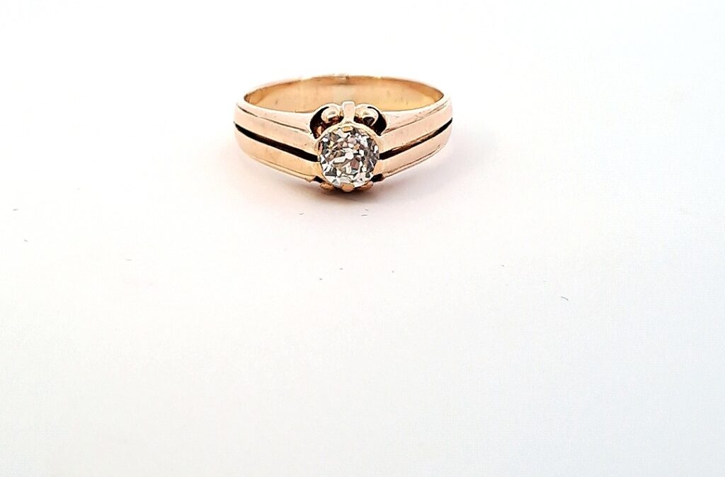 Zlatý prsten s diamantem, vel. 52,5