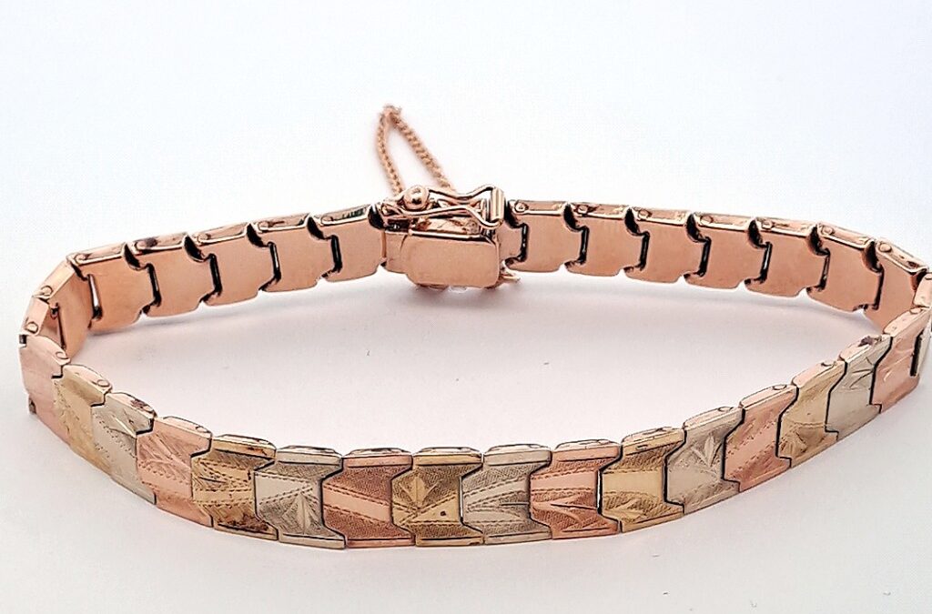 Zlatý náramek, 16,81 g