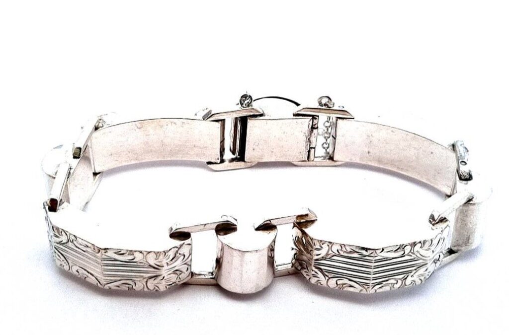 Starožitný stříbrný náramek, 24,32 g