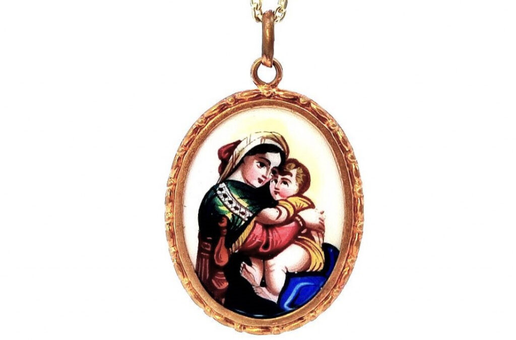 Přívěs madonka, obecný kov