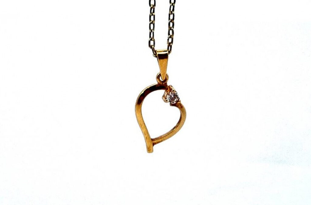 Zlatý přívěs se zirkonem, srdíčko