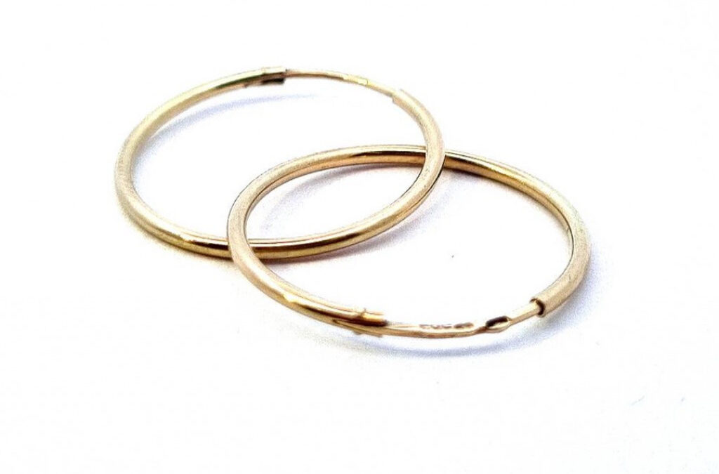 Zlaté náušnice, kruhy