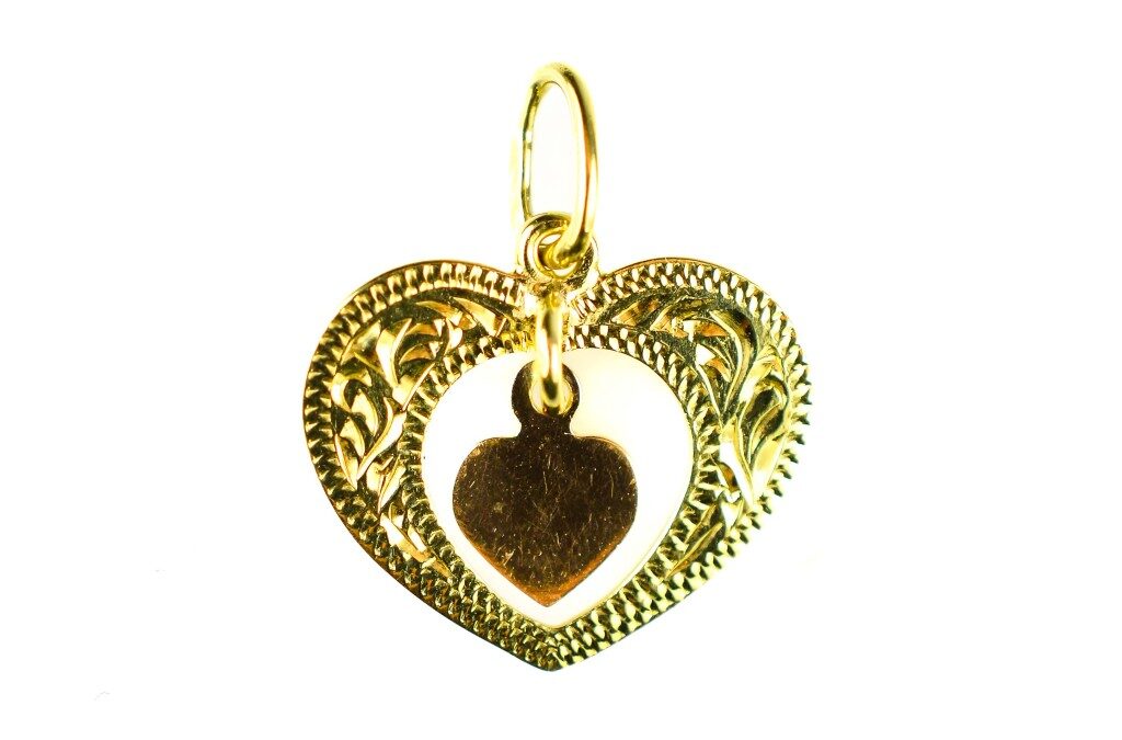 Zlatý přívěs srdíčko