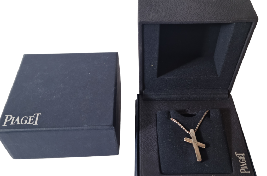 Zlatý náhrdelník s přívěsem, originál Piaget, 12,04 g