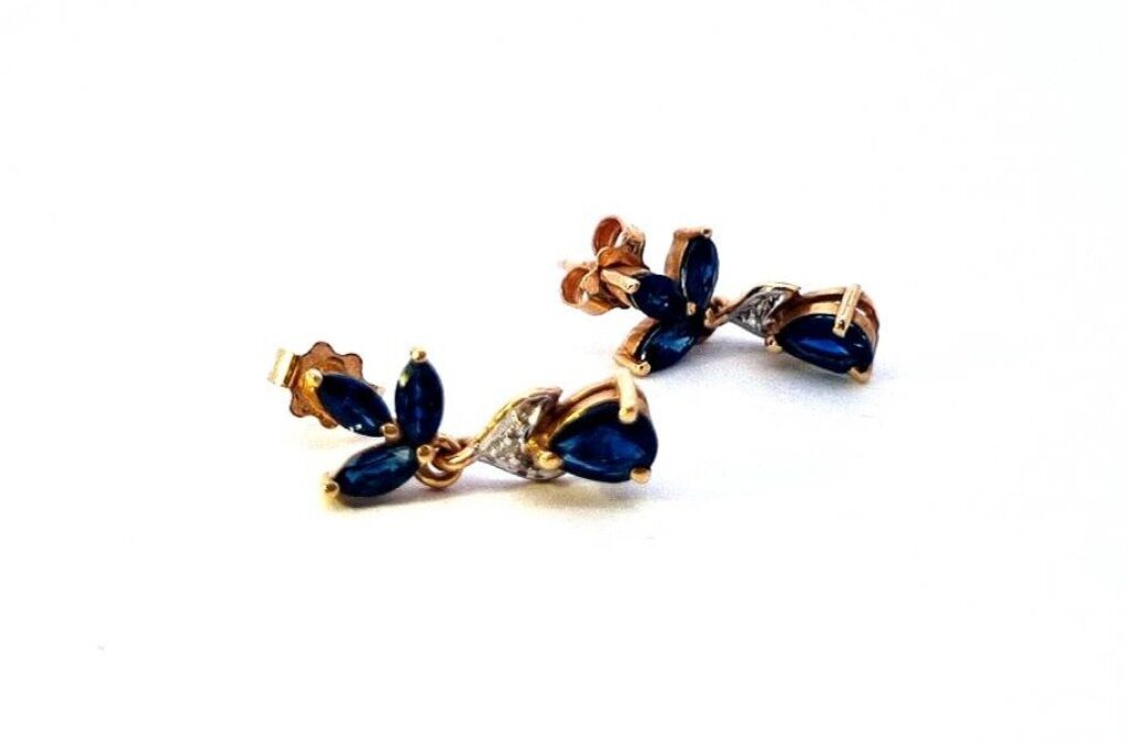 Zlaté náušnice se safíry a diamanty, puzeta