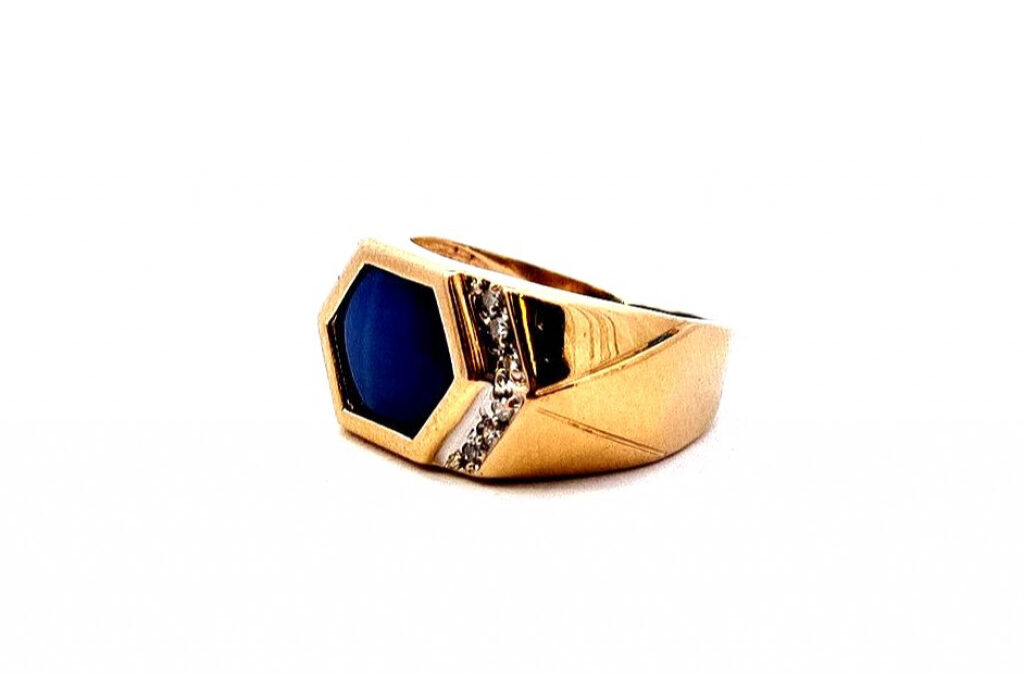 Zlatý prsten s asterickým safírem a diamanty, vel. 57