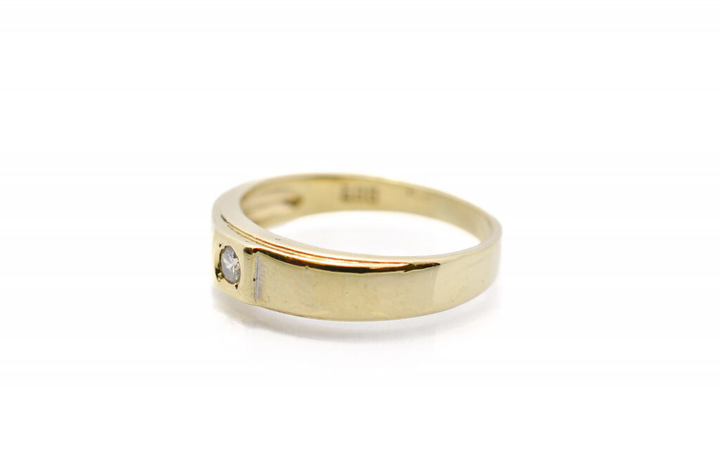 Zlatý prsten se zirkonem, vel. 52