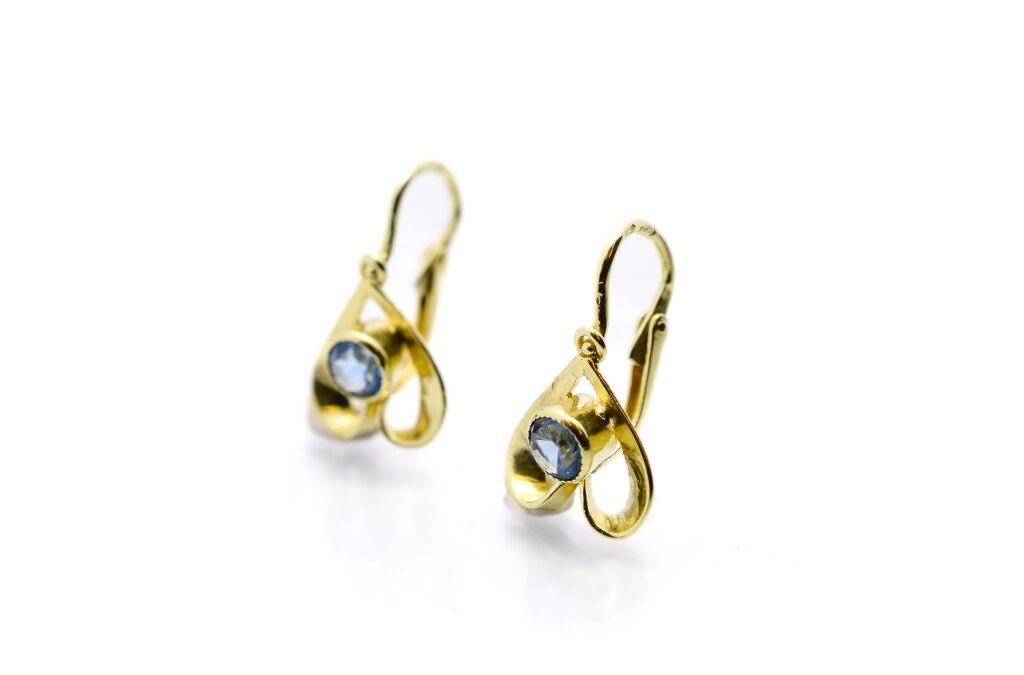 Zlaté náušnice s modrými kamínky – topaz, dětské zapínání