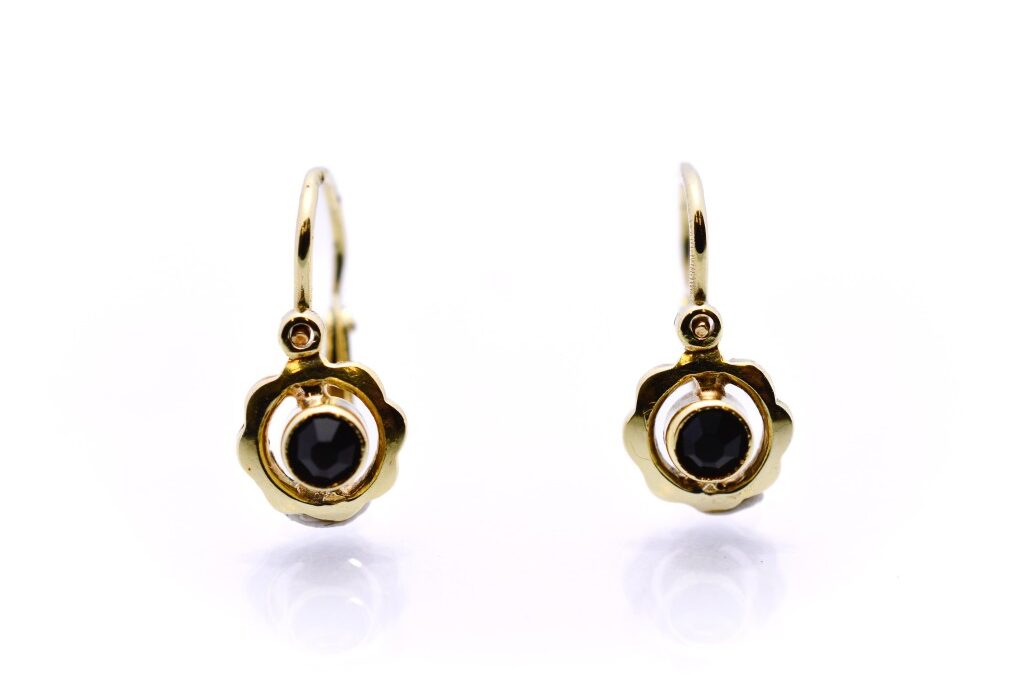 Zlaté náušnice visací