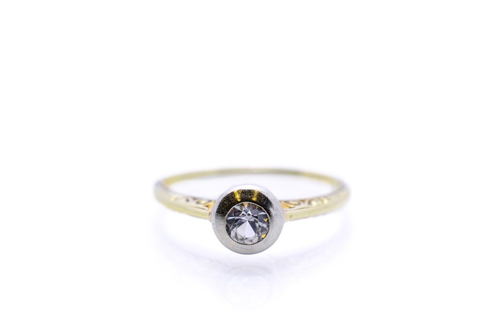 Starožitný zlatý prsten se zirkonem, vel. 54